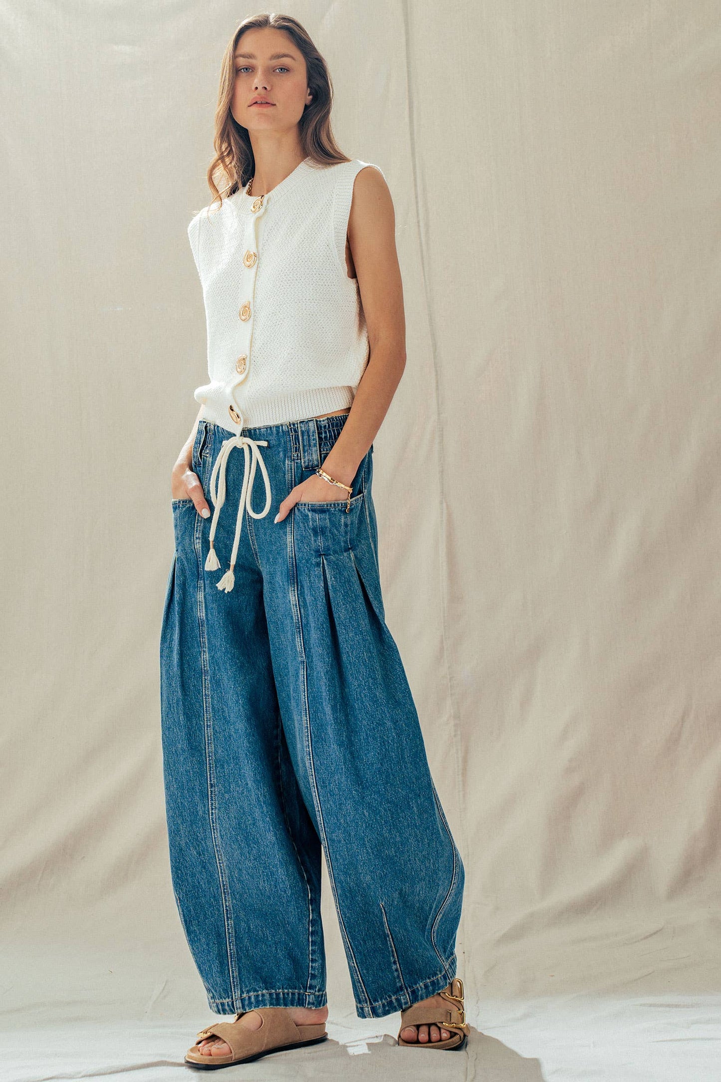 Urban Daizy - Rope Drawstring Balloon Pants Pleated Front