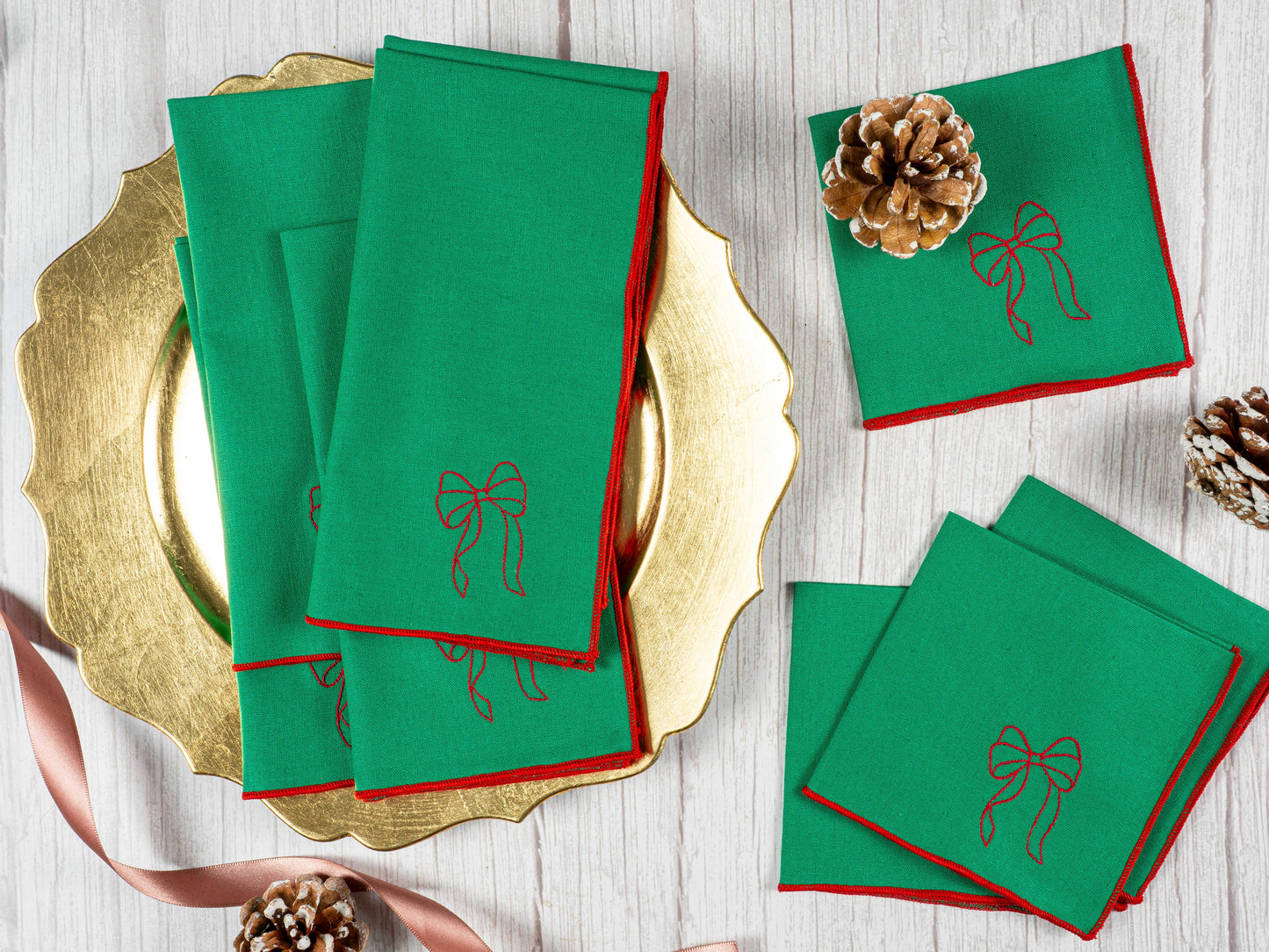 Dot and Army - Green Linen Napkins with Red Bow,  set of four