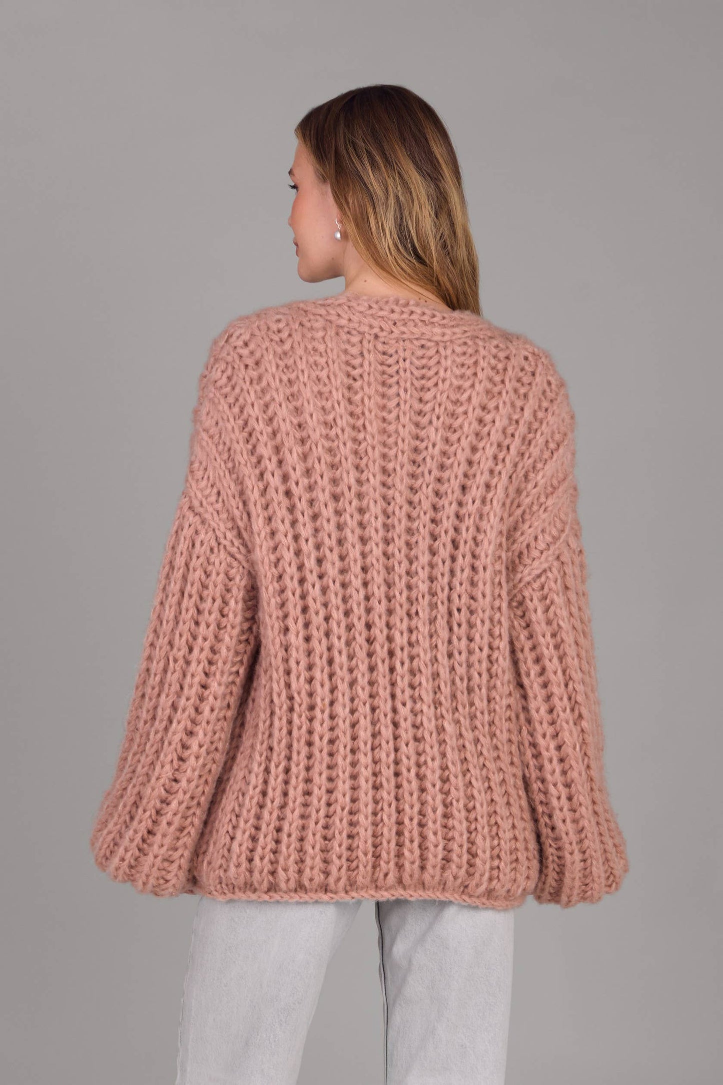 SAACHI - Chunky Oversized Knit Cardigan