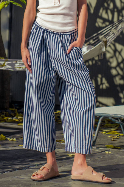 Urban Daizy - Striped Pleated Wide Leg Culotte Pants