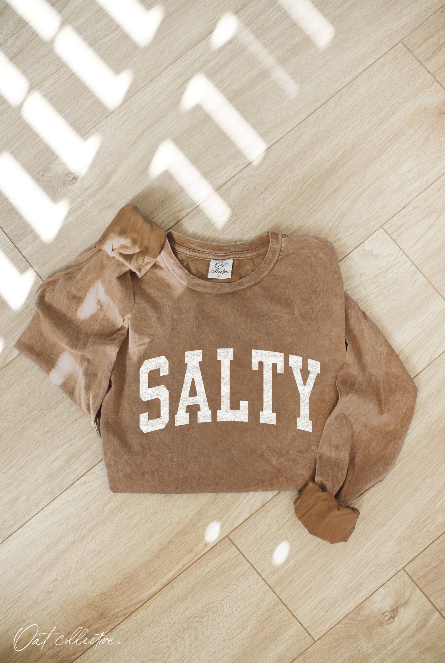 OAT COLLECTIVE - SALTY Mineral Washed Long Sleeve Graphic: STORM / L