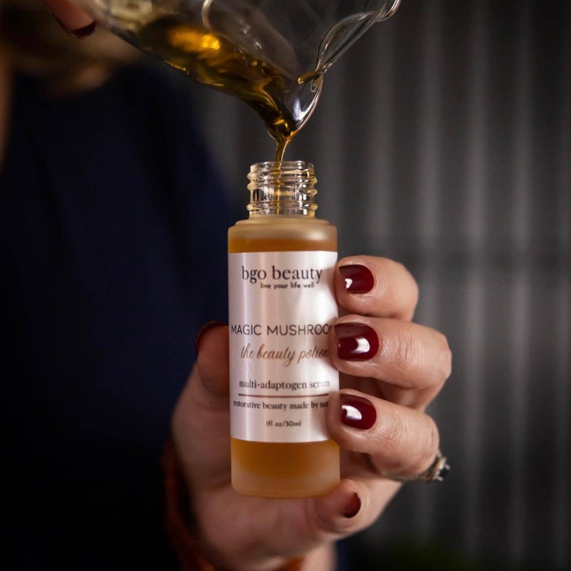 Buffalo Gal - Magic Mushroom Reparative Beauty Potion Serum: Back bar 4 oz