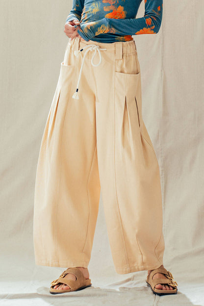 Urban Daizy - Rope Drawstring Balloon Pants Pleated Front