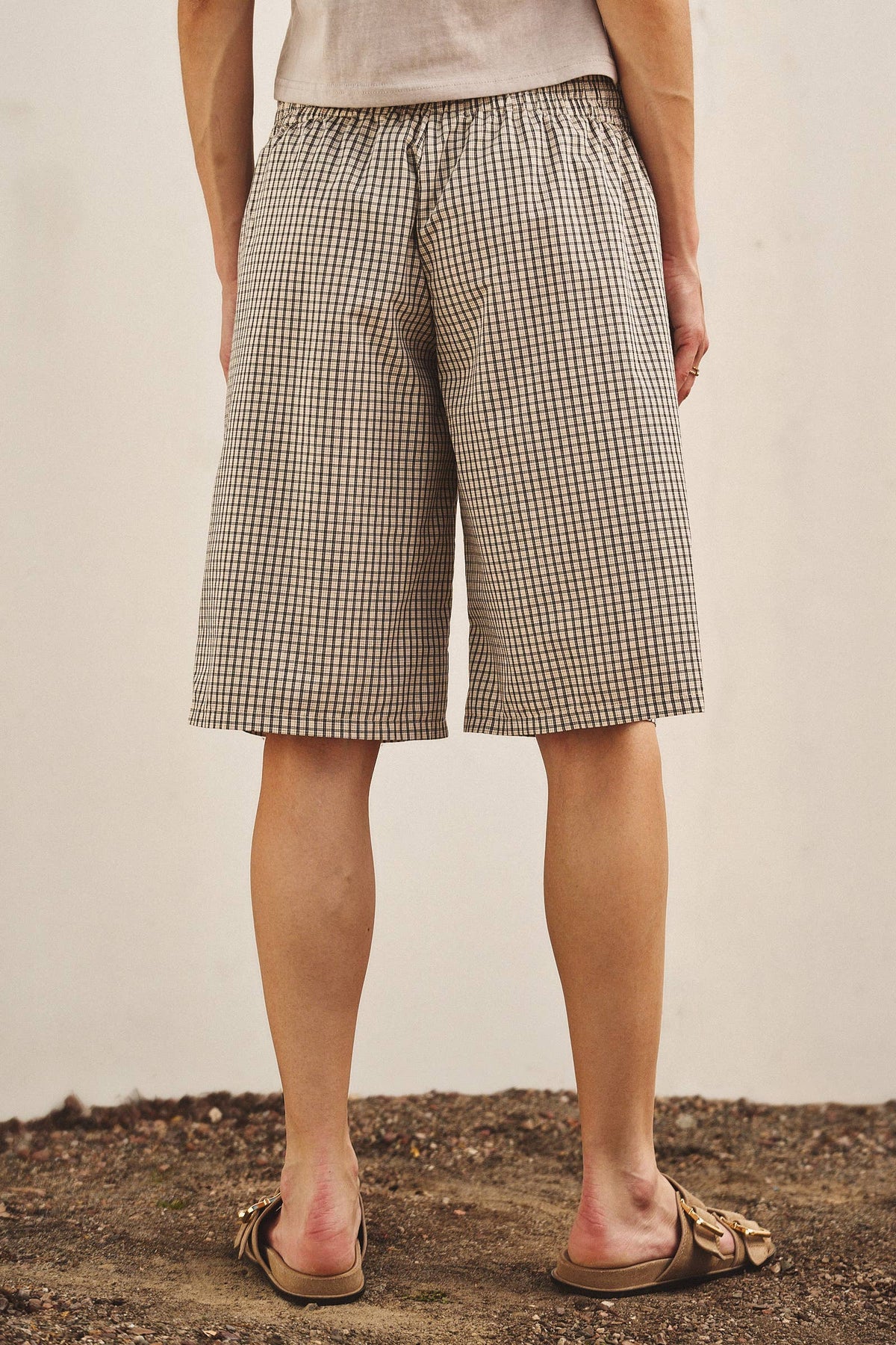Urban Daizy - Classic Check Print Elastic Bermuda Shorts