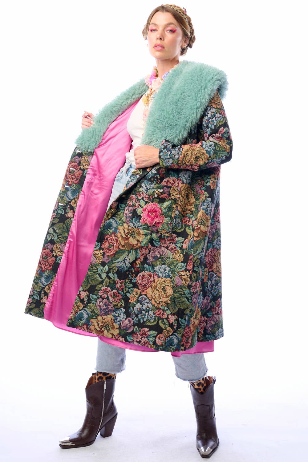 Aratta - Isabel Coat