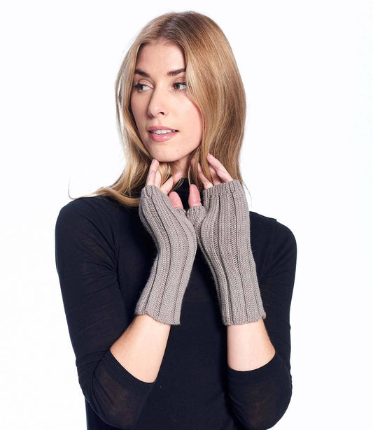 Shupaca Alpaca - Alpaca Gloves - Accordion - Sand
