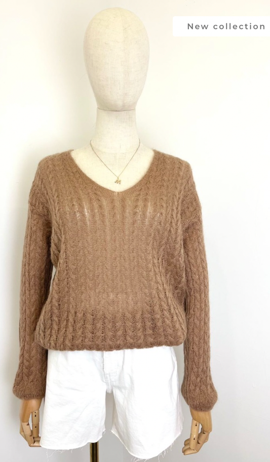 LOOWIE - MP2260-3 One Size Italian V-Neck Braided Knit Sweater