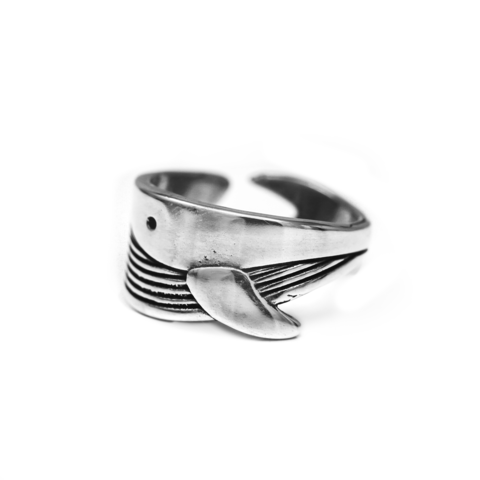 Cape Clasp - Whale Ring