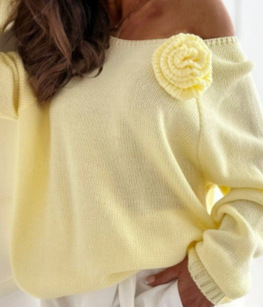 LOOWIE - P8021 Sweater with Rose