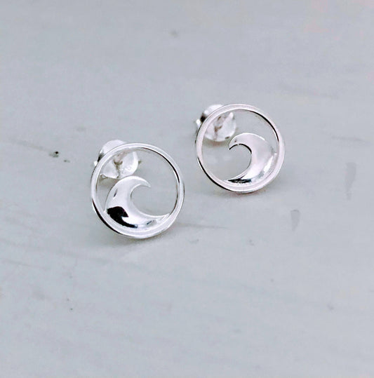 Fishgirl Designs - Wave Stud Earring