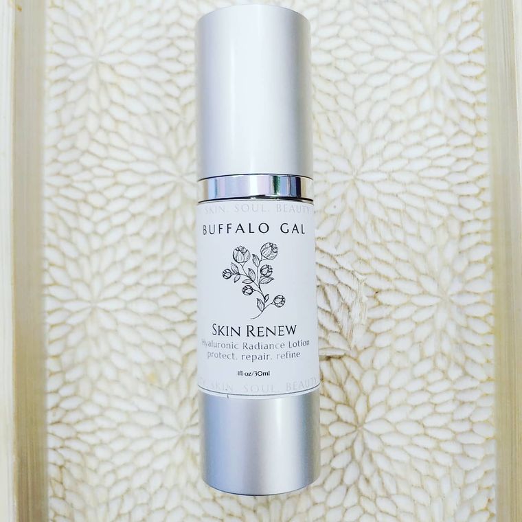 Skin Renew: Hyaluronic Acid Moisturizer