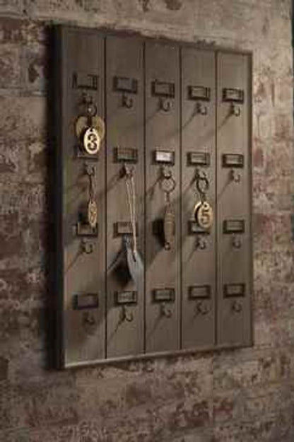 Rustic Recycled Pine Hotel Keyrack